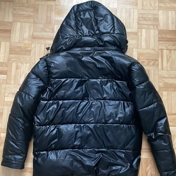 FASHIONNOVA - Black Puffer - Picture 8 of 8